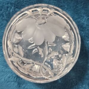 2pc  Vintage Princess House Round Crystal Trinket Box with Lid Etched Flower.